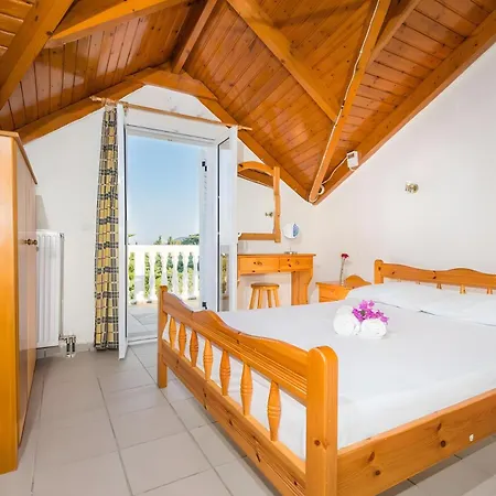 Tamar Apartments, Pensjonat 3*